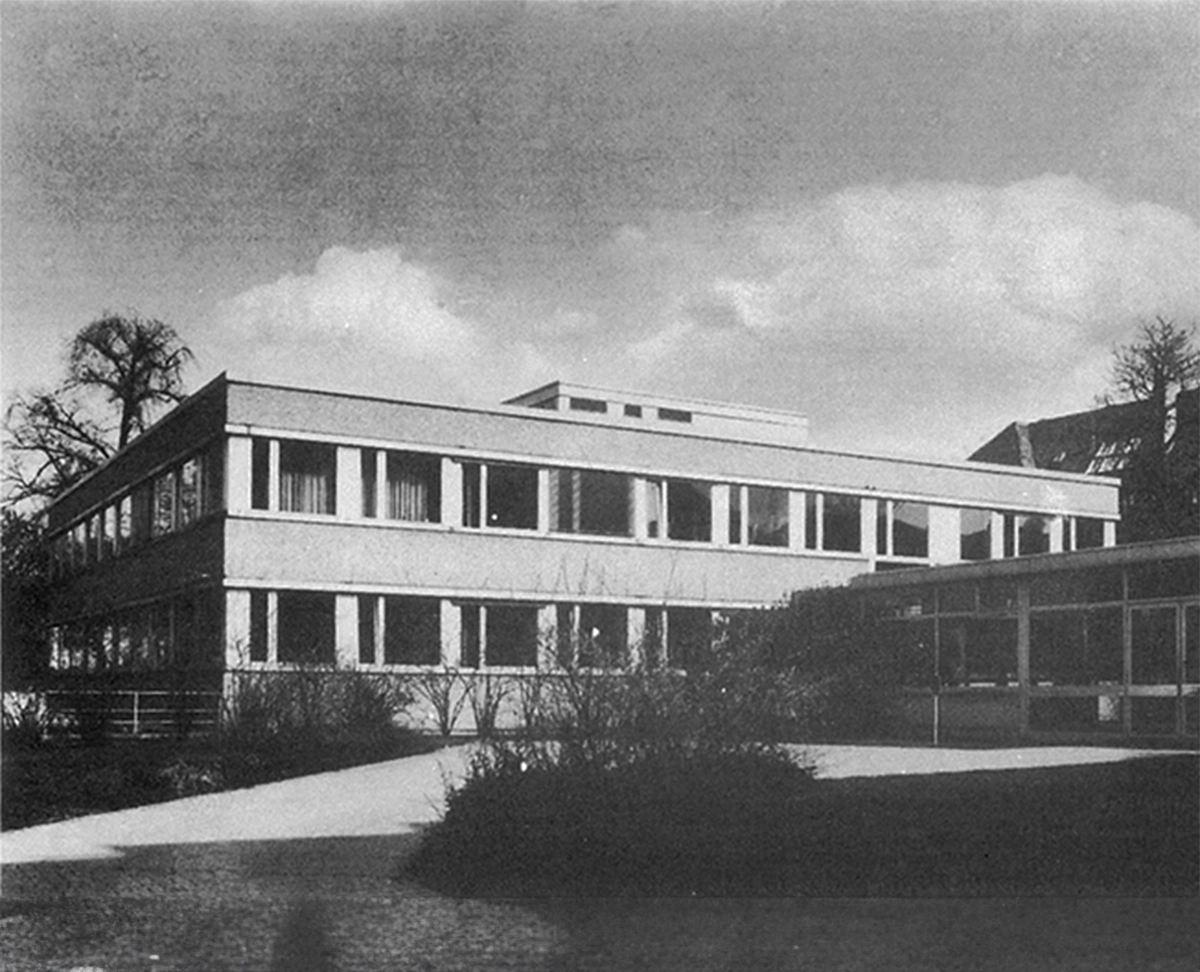  The Adolf Weber House shortly after its construction in 1970.