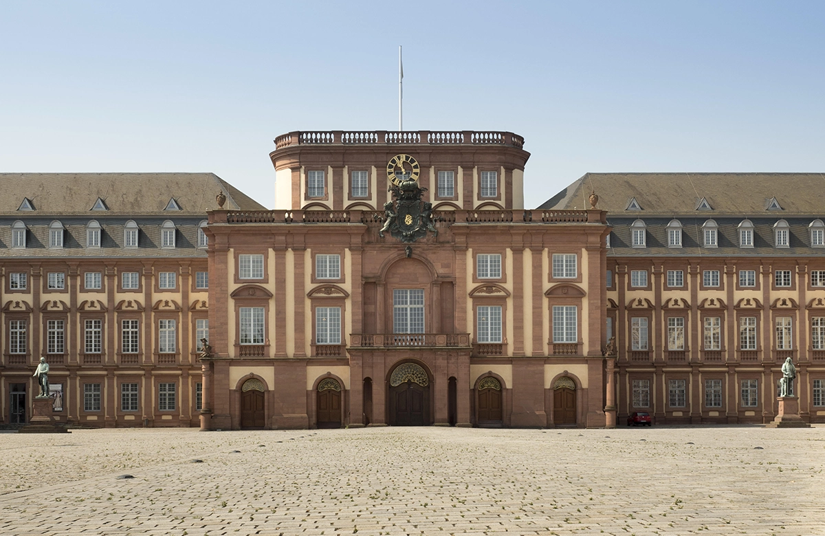 Universität im Schloss Mannheim | Monika Wirth/ CHROMORANGE