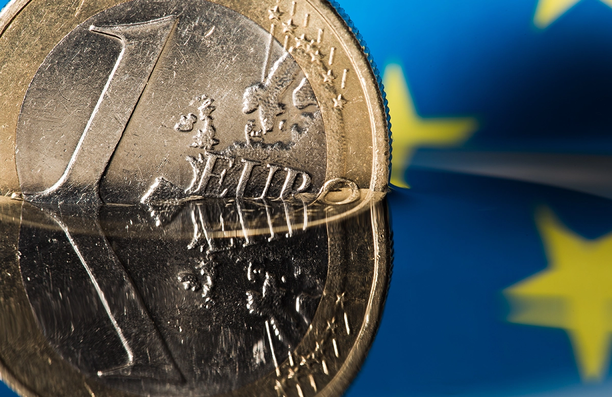 The Euro Plunges. B. Plank/ imBILDE.at